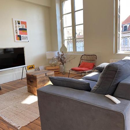 Appartement Au Coeur Du Centre Historique Avallon Esterno foto