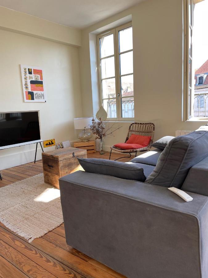 Appartement Au Coeur Du Centre Historique Avallon Esterno foto