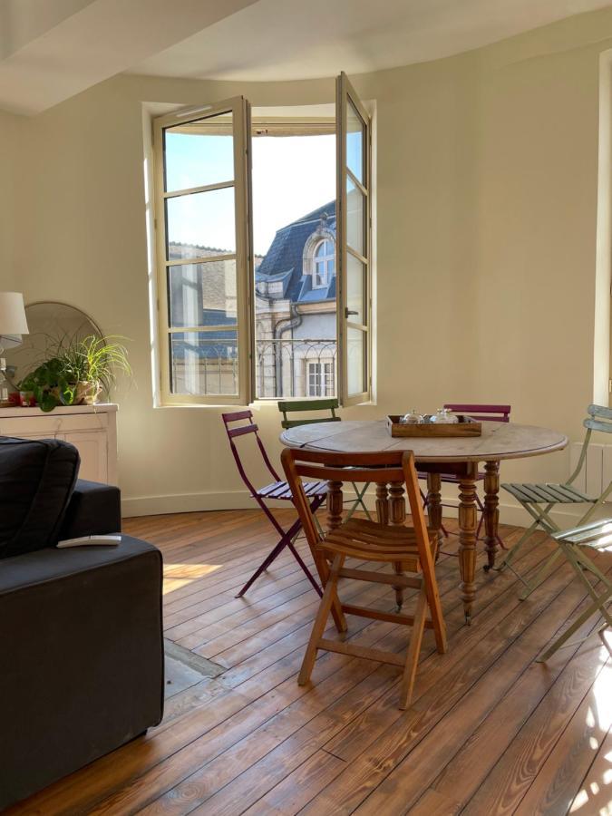 Appartement Au Coeur Du Centre Historique Avallon Esterno foto