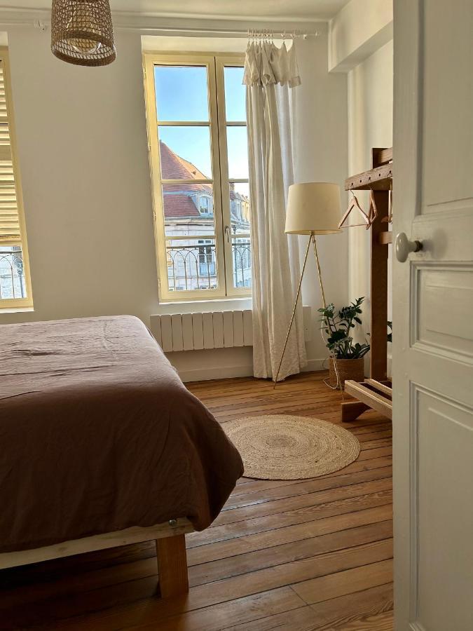 Appartement Au Coeur Du Centre Historique Avallon Esterno foto